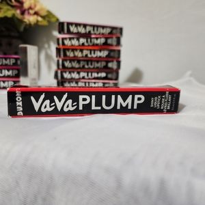 Kiss & Tell - Buxom Va-Va-Plump Shiny Liquid Lipstick